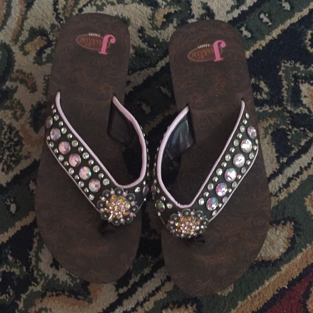 Justin flip flops